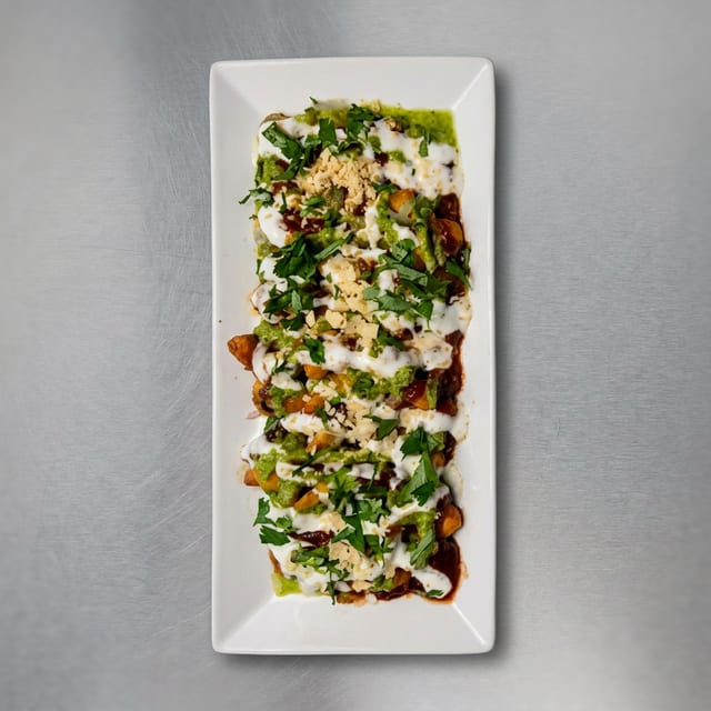 Samosa Chaat (Dairy).